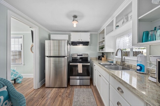 Photo - SNOWBIRD RENTAL- Pura Vida Cottage 4 Block...