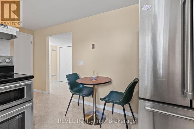 Photo - 101 Wellandvale Dr