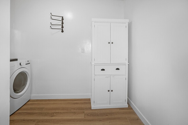 Photo - 951 N Curson Ave