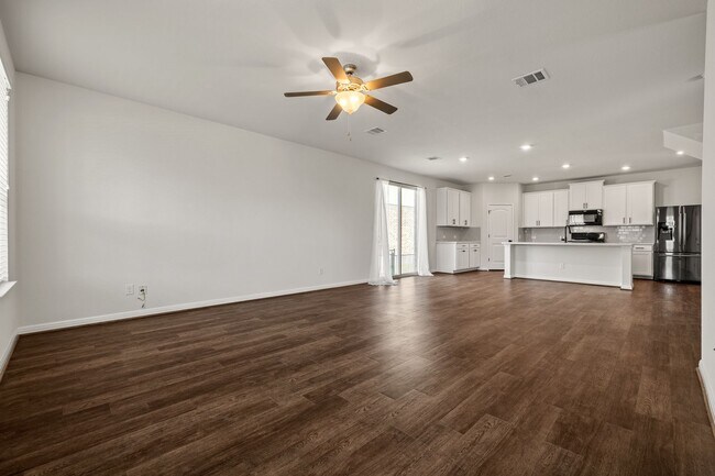 Photo - Beautiful Northfields Home | Quartz Counters, Open Floor Plan & Appliances Included