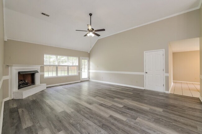 Photo - 2378 Kindlewood Dr