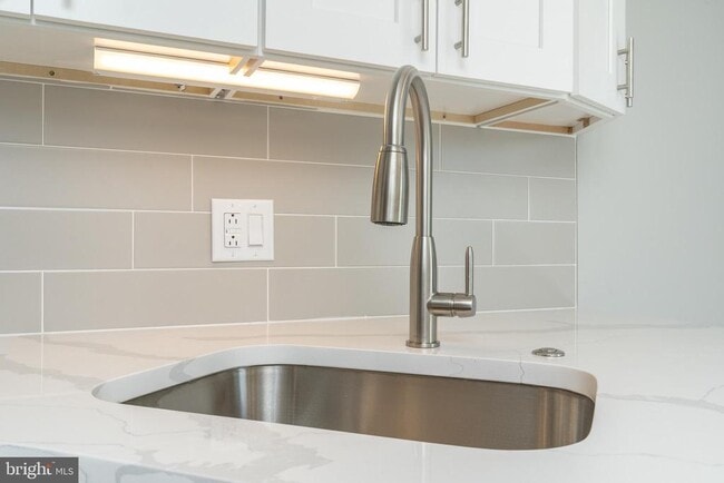 Photo - 2339 N 10th St Unidad 2