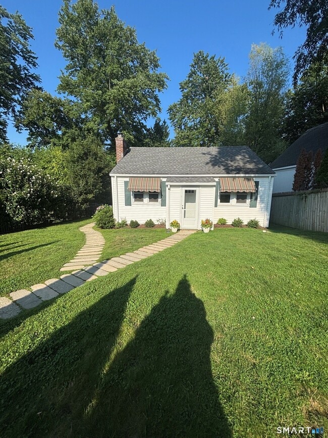 Photo - 4R Highview Ave