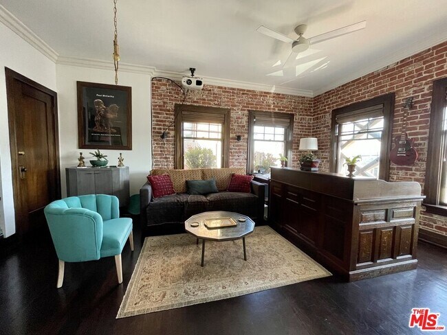 Building Photo - 2121 James M Wood Blvd Unit 201
