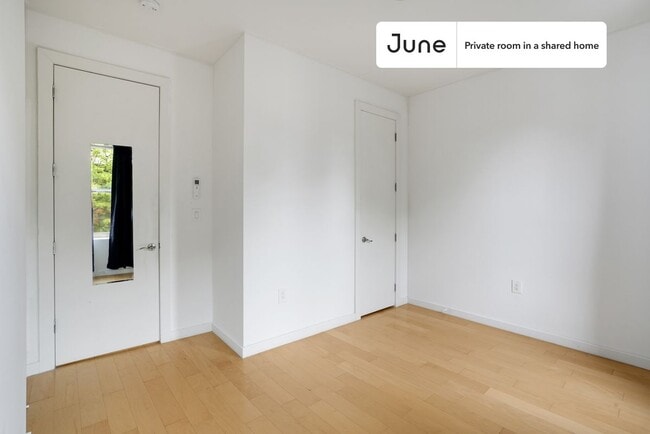 Photo - Room in Shared 4 bed/2 bath home Unit 3A