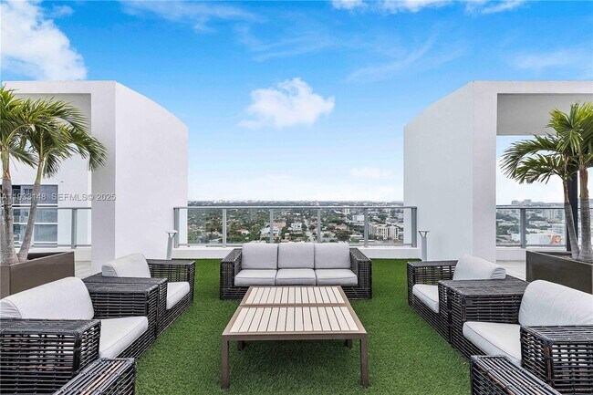 Photo - 1010 SW 2nd Ave Unidad 710