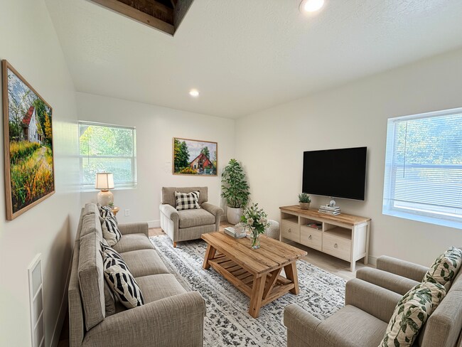 Building Photo - 3167 S 700 E