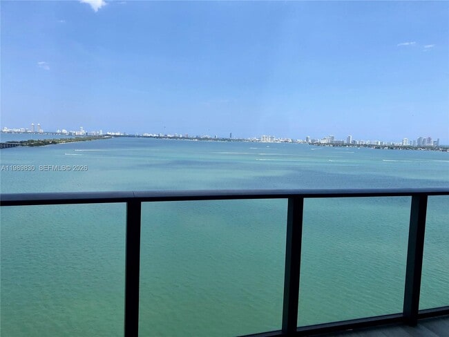 Photo - 3131 NE 7th Ave Unidad 1703