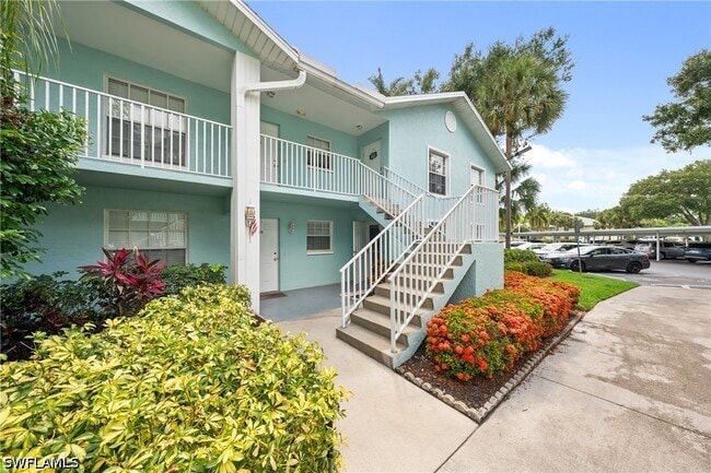 Building Photo - 28260 Pine Haven Way Unit 84