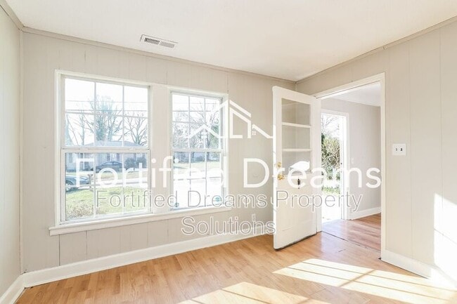 Photo - 3614 Yale Ave