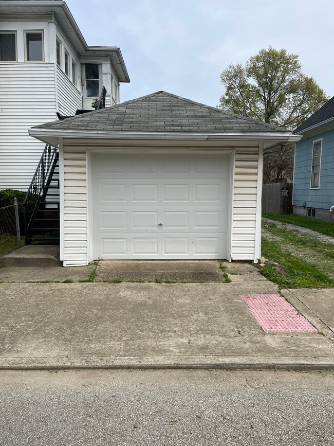 Photo - 1800 Spring St Unit Down