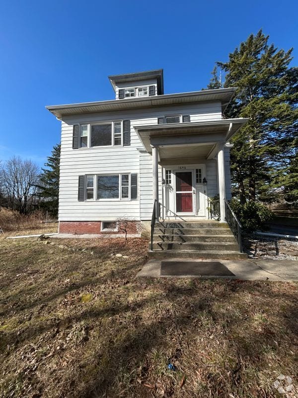 Building Photo - 1646 Old Louisquisset Pike Rental