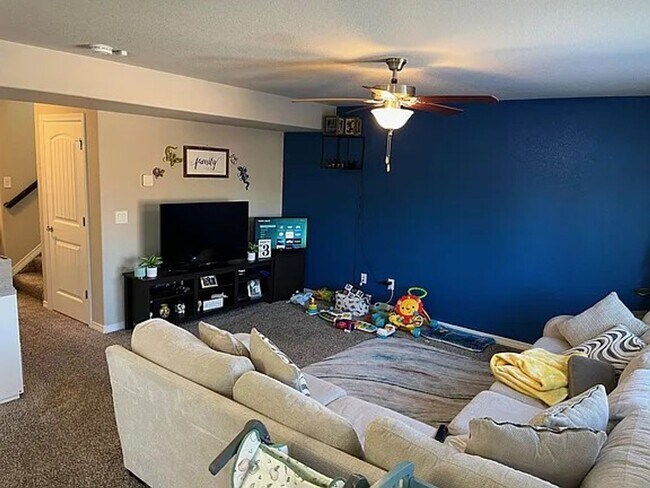 Photo - 5492 Hammond Dr