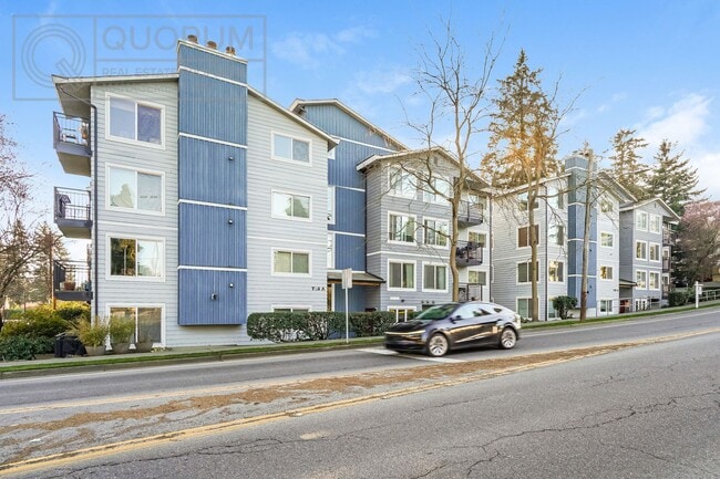 Building Photo - 2 Bedroom 2 Bathroom + Parking and Storage!