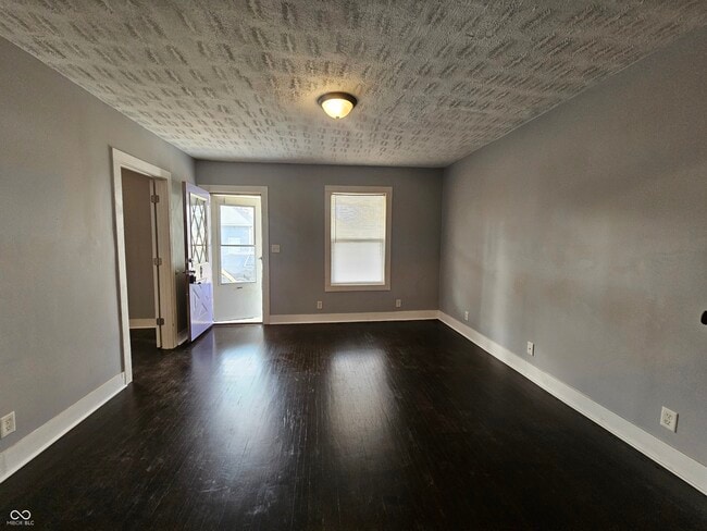 Photo - 1728 Noble St