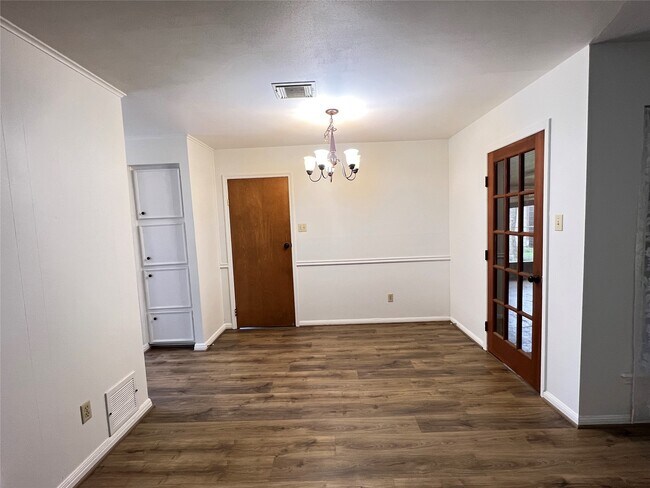 Photo - 2232 Ripple Creek Dr