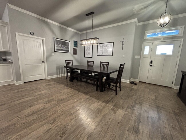 Photo - 1114 N Gardner Ave