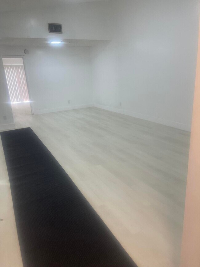 Photo - 202 Sparrow Dr Unidad 1