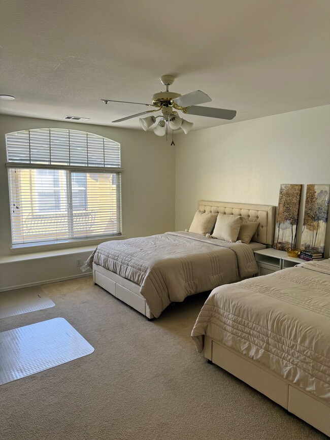 Building Photo - 3051 Augusta St Unit Master Room -2 Queen Beds Rental