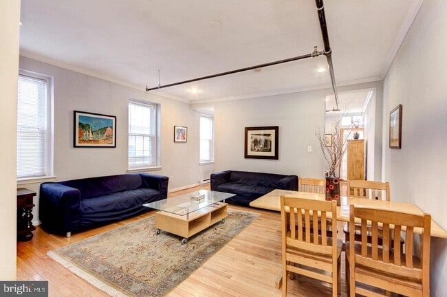 Photo - 811 S Broadway