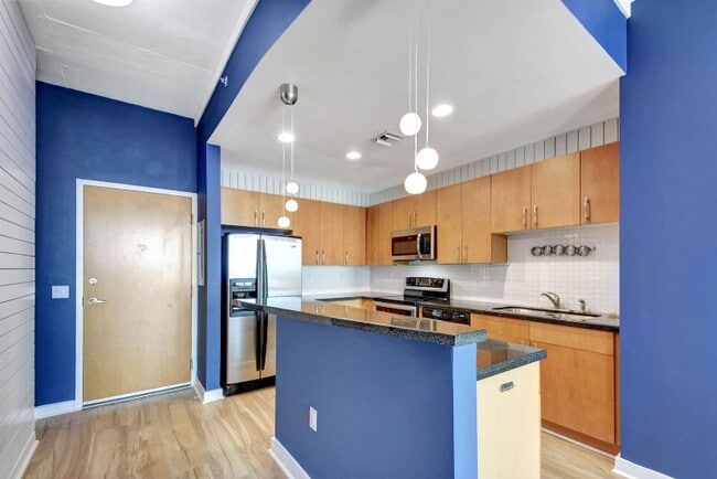 Photo - 300 S Australian Ave