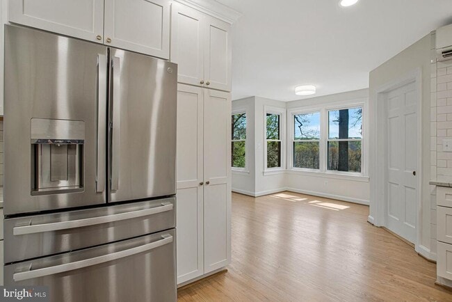 Photo - 9685 Howes Rd