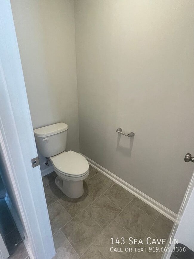 Photo - 143 Sea Cave Ln
