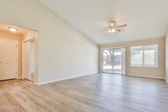 Photo - 1438 W 15th Ln