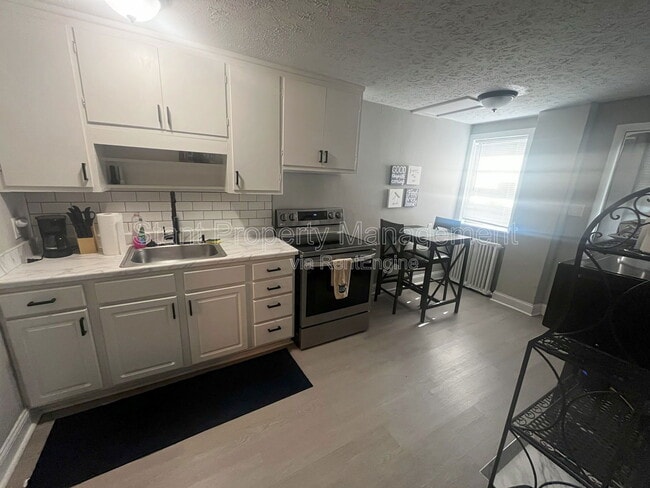 Photo - 61 S State St