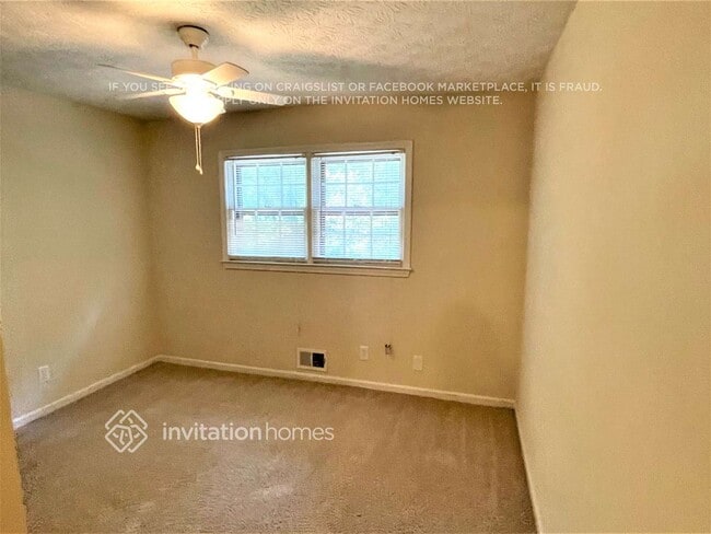 1386 Larkview Dr SW