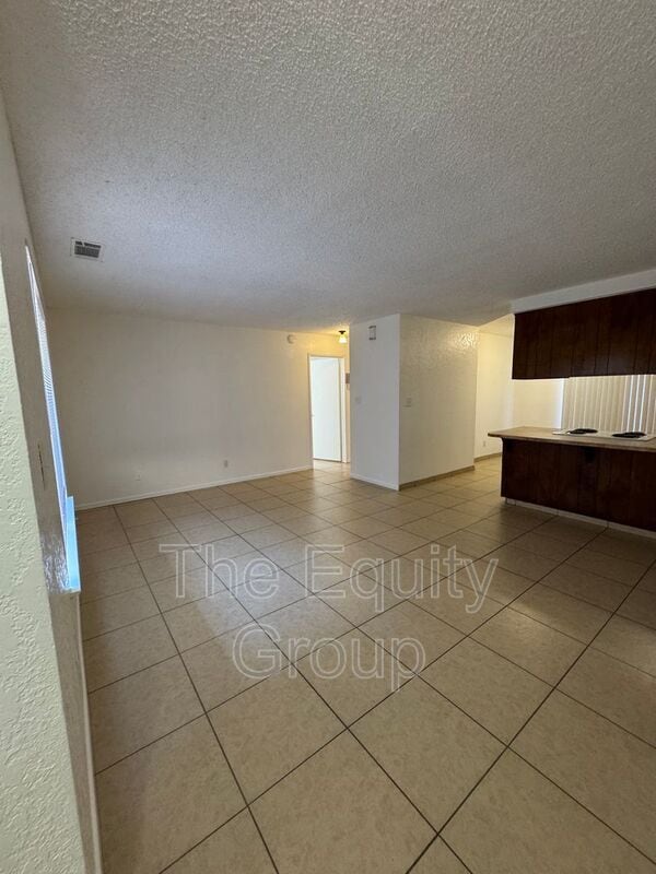 Photo - 2023 S Tracy Ct