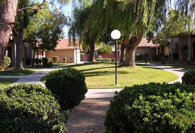 Photo - 4201 Planz Rd