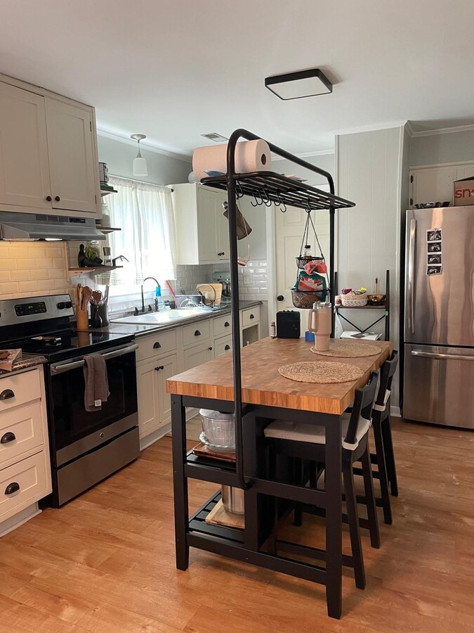 Photo - 104 Clover St