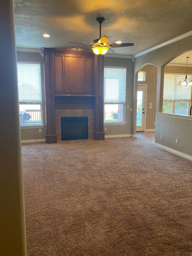 Photo - Gorgeous Home in Summit Lakes Available For Lease