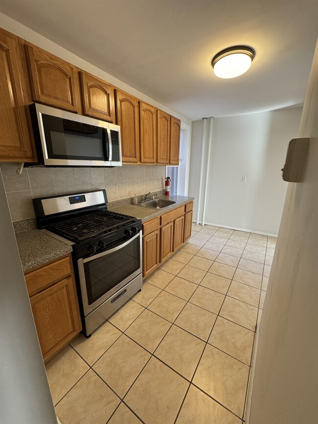 Photo - 157-159-159 W 48th St Unit 304