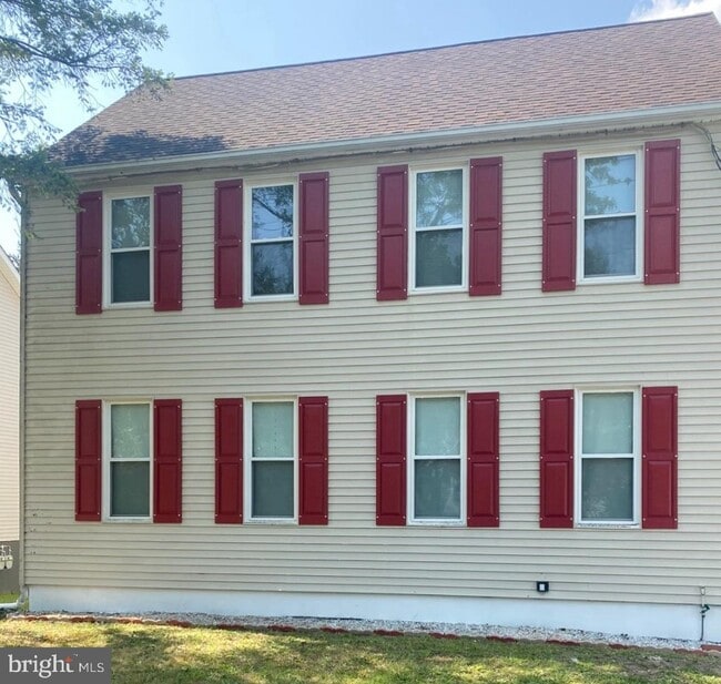 Photo - 615 Jarvis Rd House