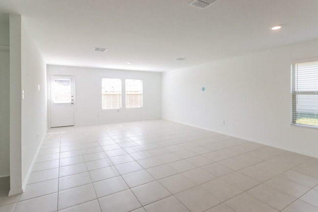 Photo - 325 Ranchito Pass