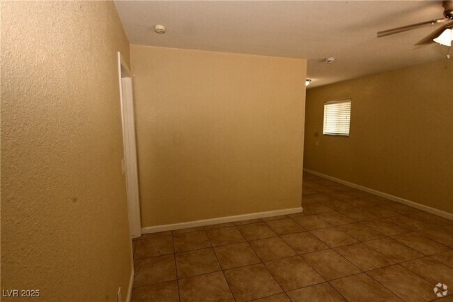 Building Photo - 320 N 16th St Unit 1 Rental