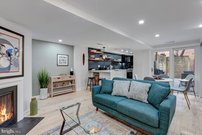 Photo - 1408 21st St NW