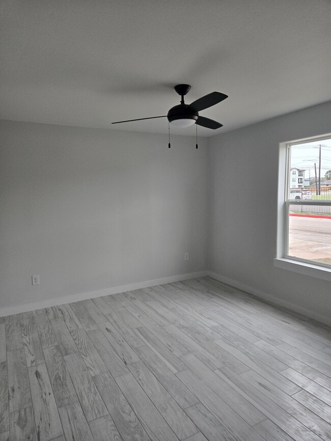 Photo - Empire Estates