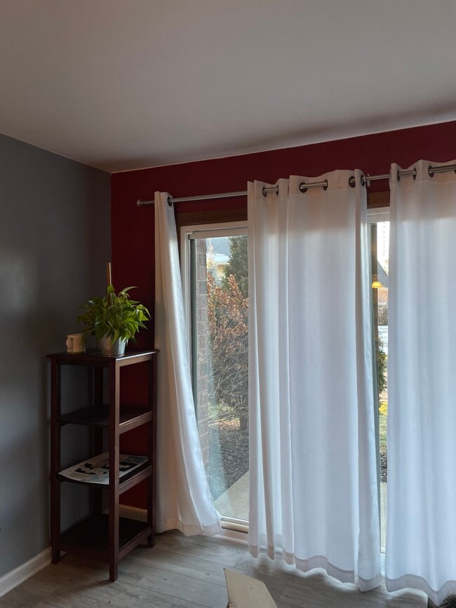 Building Photo - 1618 S 115th Ct Unit 104