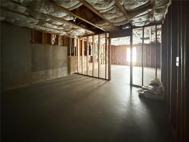 Photo - 3998 Oak Crossing Dr NE