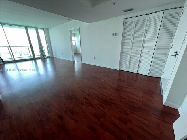 Photo - 650 West Ave Unit 2509