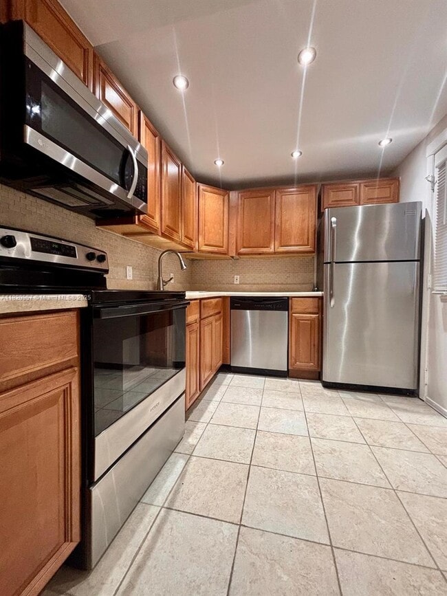 Photo - 3101 N Country Club Dr Unit 607