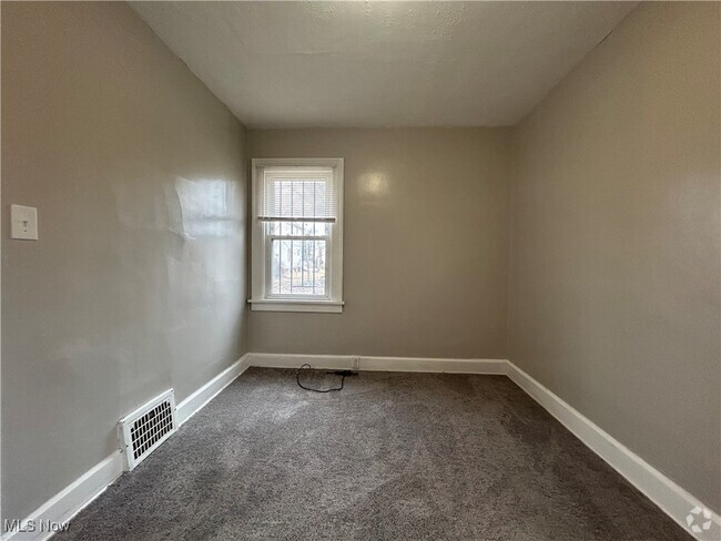 Building Photo - 9710 Nelson Ave Unit Down Rental