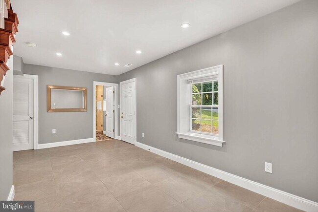 Photo - 11920 Frederick Rd