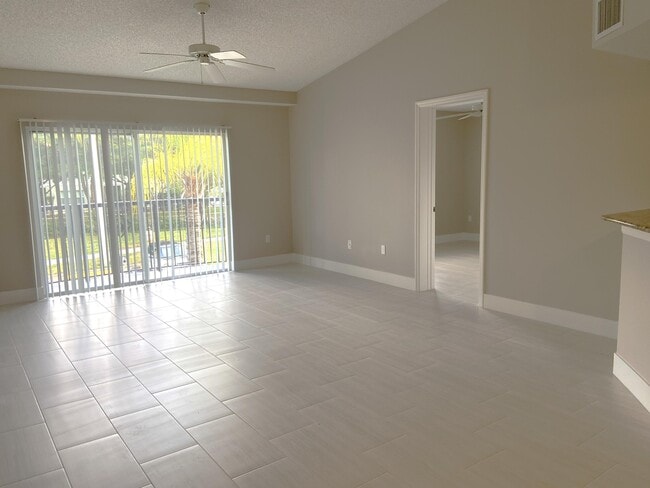 Photo - 1600 Crestwood Ct S Unit 1603