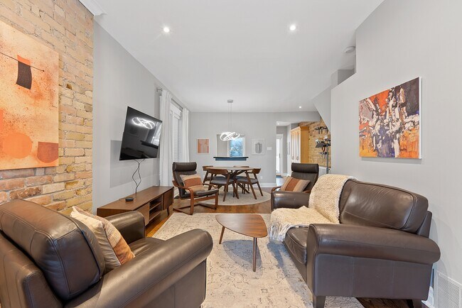 Photo - 39 Lee Ave Unit 1