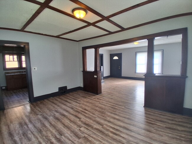 Photo - 120 S Crawford St