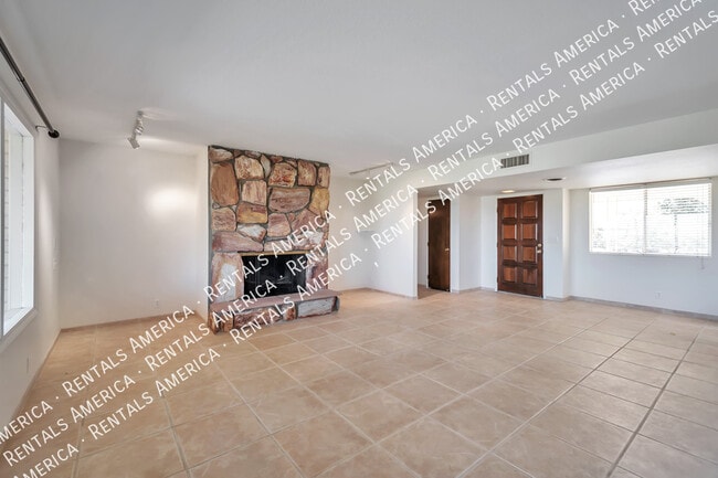 Photo - 3650 E Quenton Dr